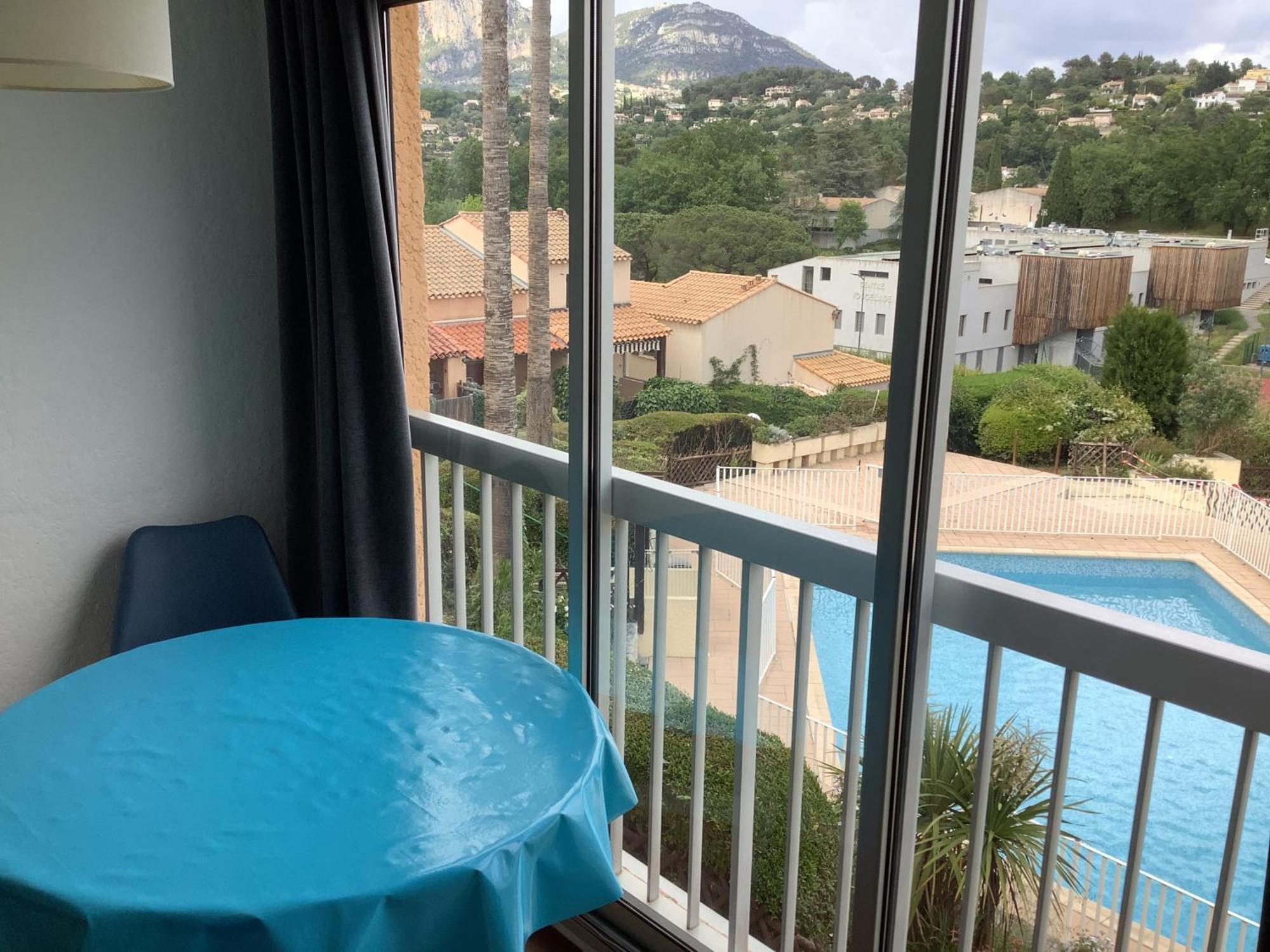 Au Calme Dans Hameau Fleuri Joli Studio 3 Pers Piscine Parking Wi-Fi Vence Exterior photo